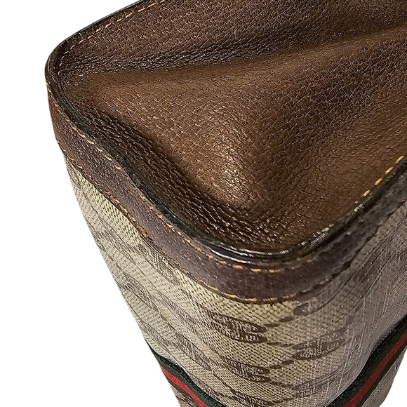 GUCCI CLUTCH - Picture 7 of 16